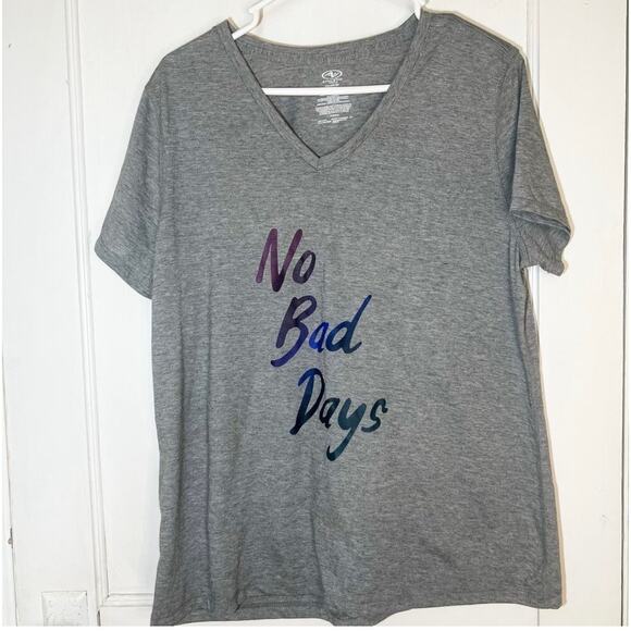 Women’s Plus Size Gray “No Bad Days” Short Sleeve V-Neck Size 2X - Picture 1 of 4